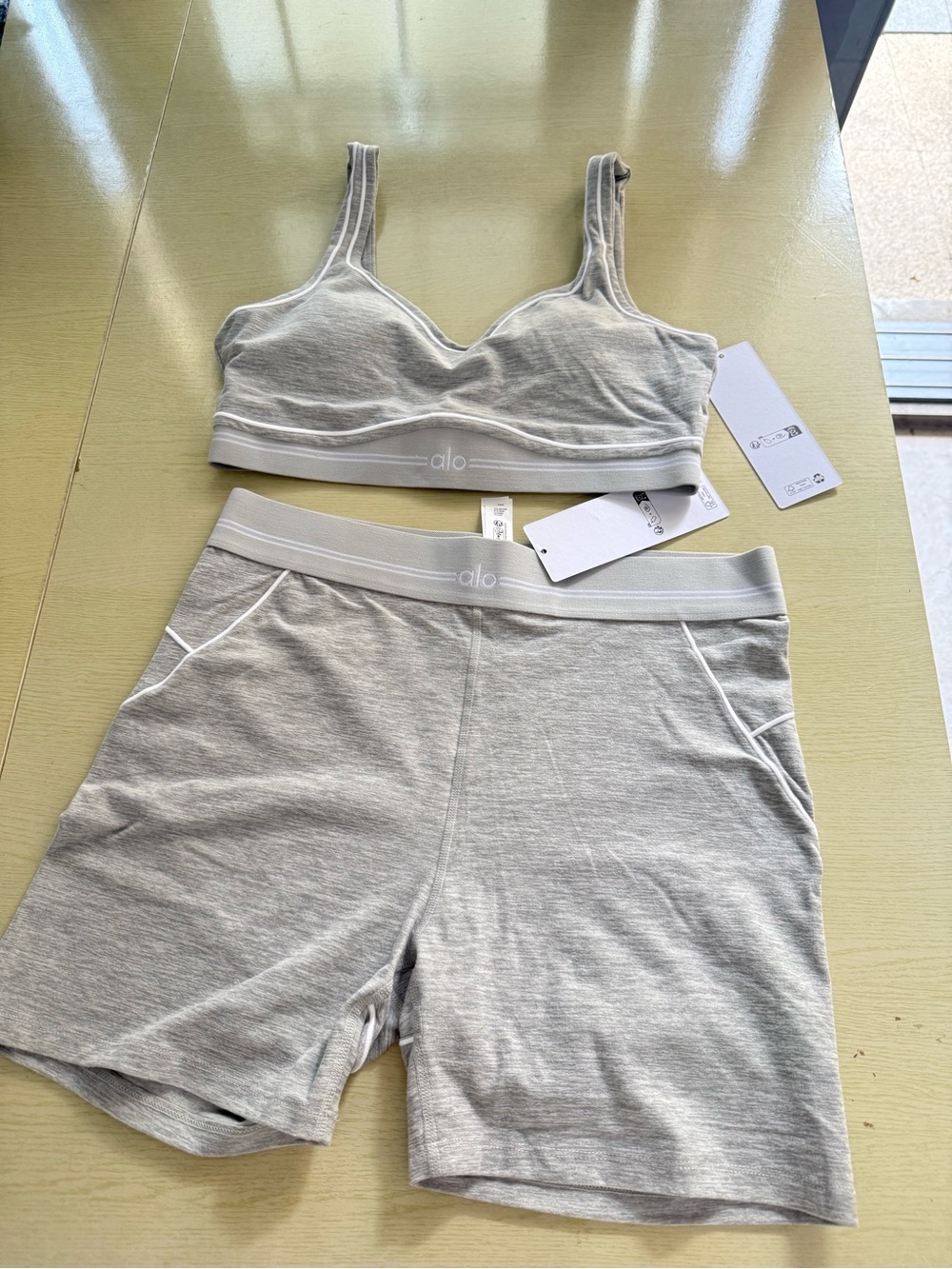 Alo Yoga Light Gray Seamless Cotton-Blend Bralette - Picture 5 of 6